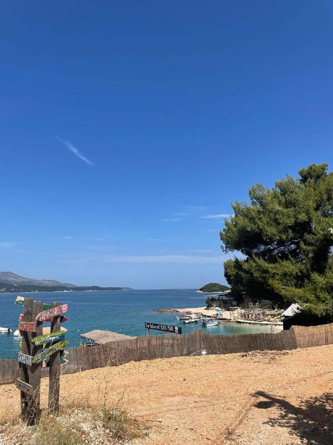 Luxury Seaside House With 2 Bathrooms Ksamil Luaran gambar
